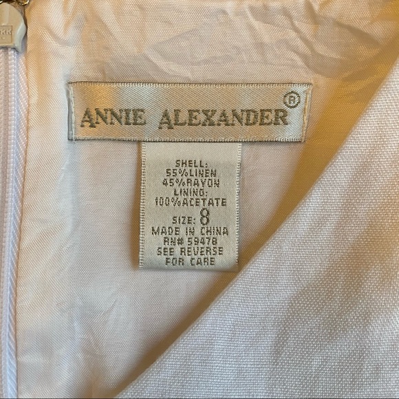 Vintage | Fruit Embroidered Linen Sheath Dress - Picture 4 of 4